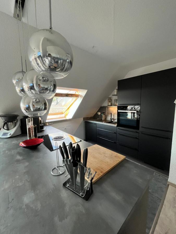 105 Qm Neues Klimatisiertes Appartment Fuer Familien Privater Parkplatz شيمنيتز المظهر الخارجي الصورة